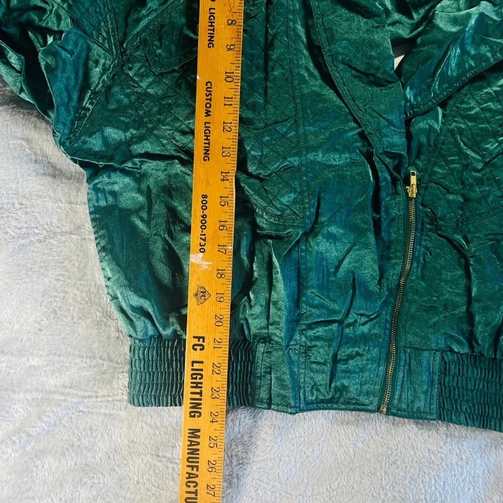 Vintage quilted bomber‎ jacket emerald green 80s 90s cropped nylon L